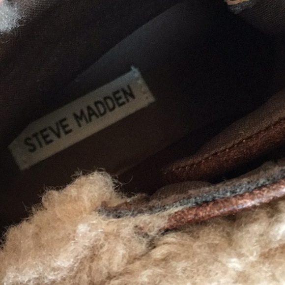 STEVE Madden girls boots. New in box Size 5 - Picture 11 of 16